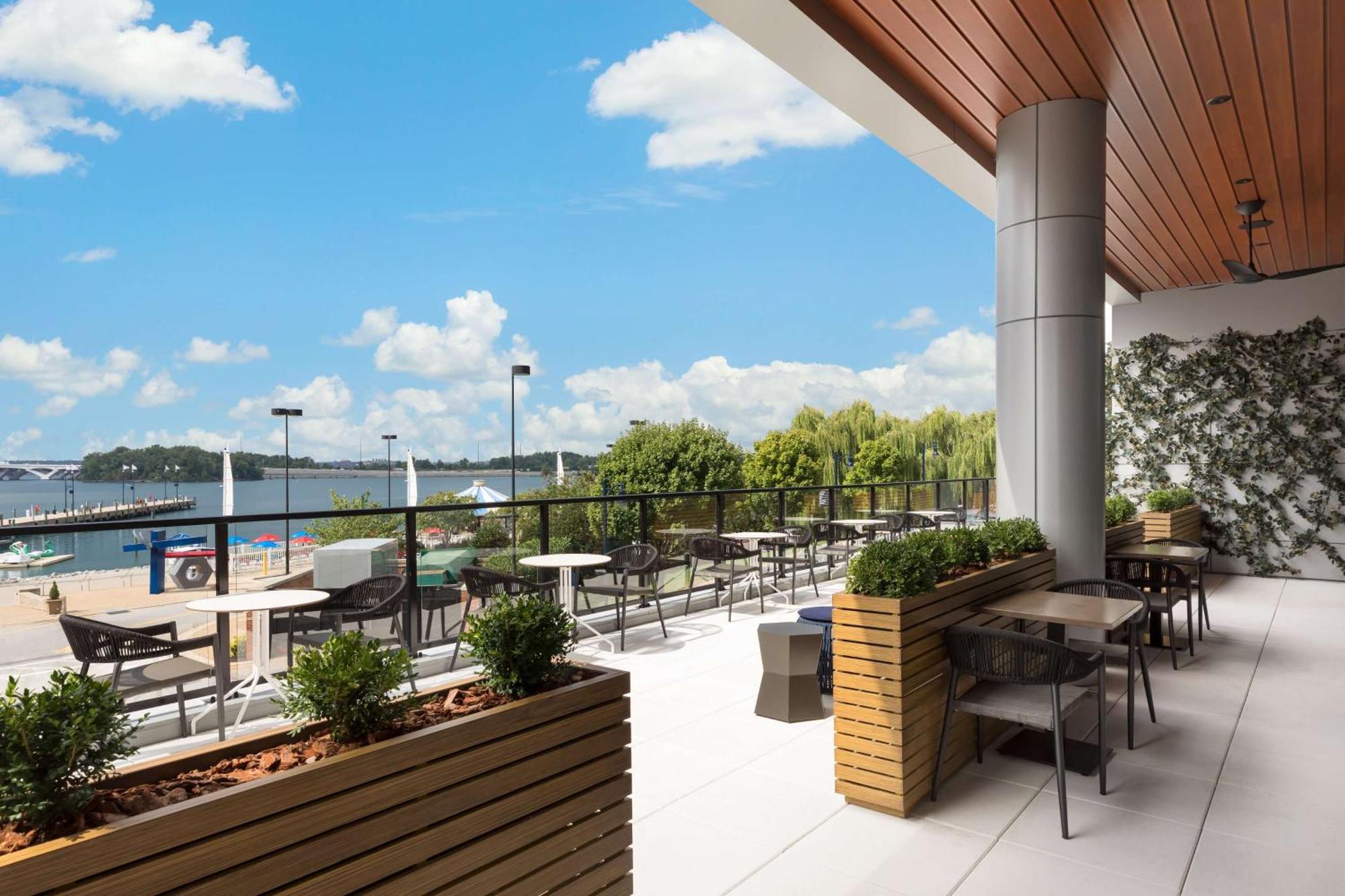 Hyatt Place נאשיונל הארבור מראה חיצוני תמונה